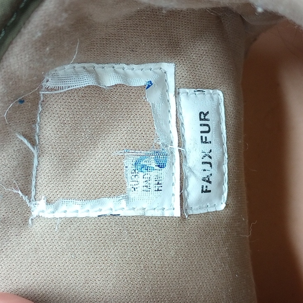 JBU DUCK WATER RUBBER BOOTS, SZ 8.5 M, LITTLE TO NO WEAR, tag cut out on one. - Picture 7 of 8